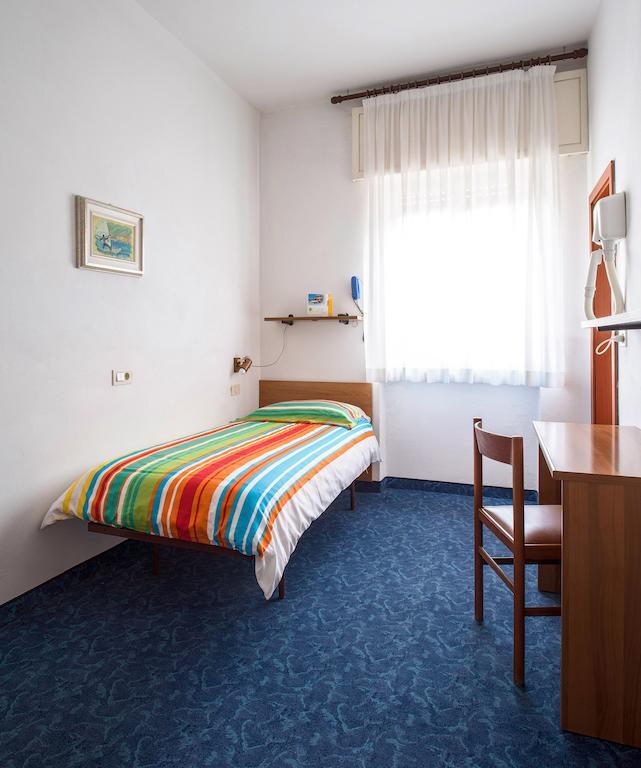 Albergo Villa Mimosa Torbole Sul Garda Habitación foto